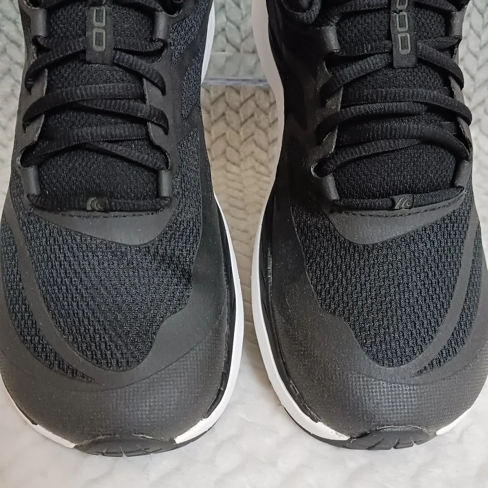 Topo Athletic ST 4 Balck White Women's Road Running Cushioned Shoes Size 8.5